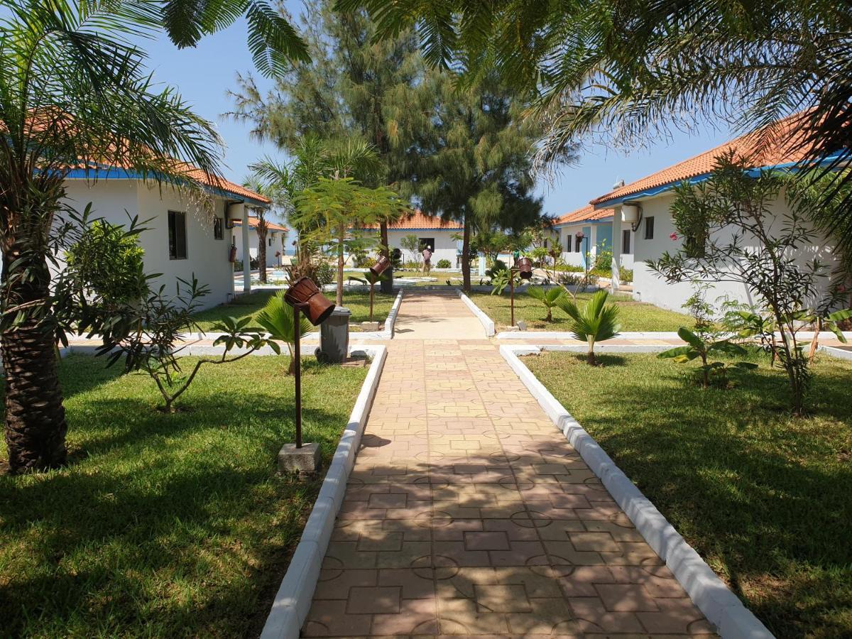 Djembe Beach Resort Kololi Extérieur photo