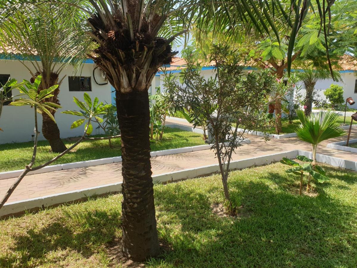 Djembe Beach Resort Kololi Extérieur photo